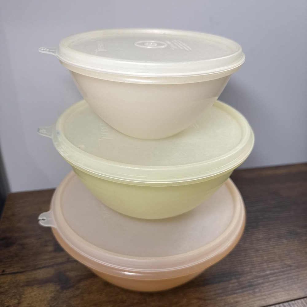 VTG 1950s TUPPERWARE WONDERLIER Bowls Pastel Color 234 235 236 w Lids USA Fair‎ - Picture 2 of 16